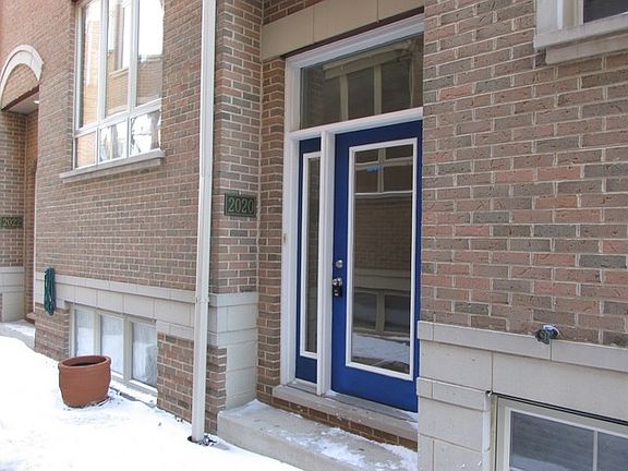 2nd image of 2020 N Nagle Ave