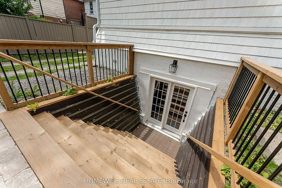 103 Malvern Avenue - Lower — Photo 2