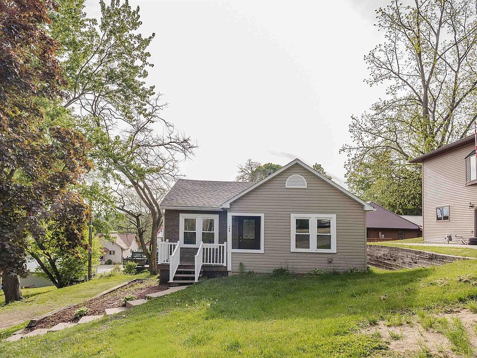 1st image of 198 S Rosa Street