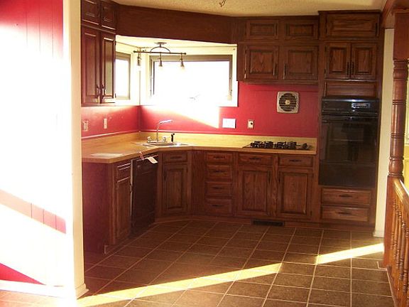 4th image of 223 Golfview Dr