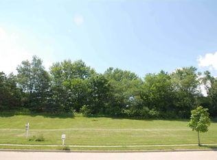 519 Pheasant Trl, Deerfield, WI 53531