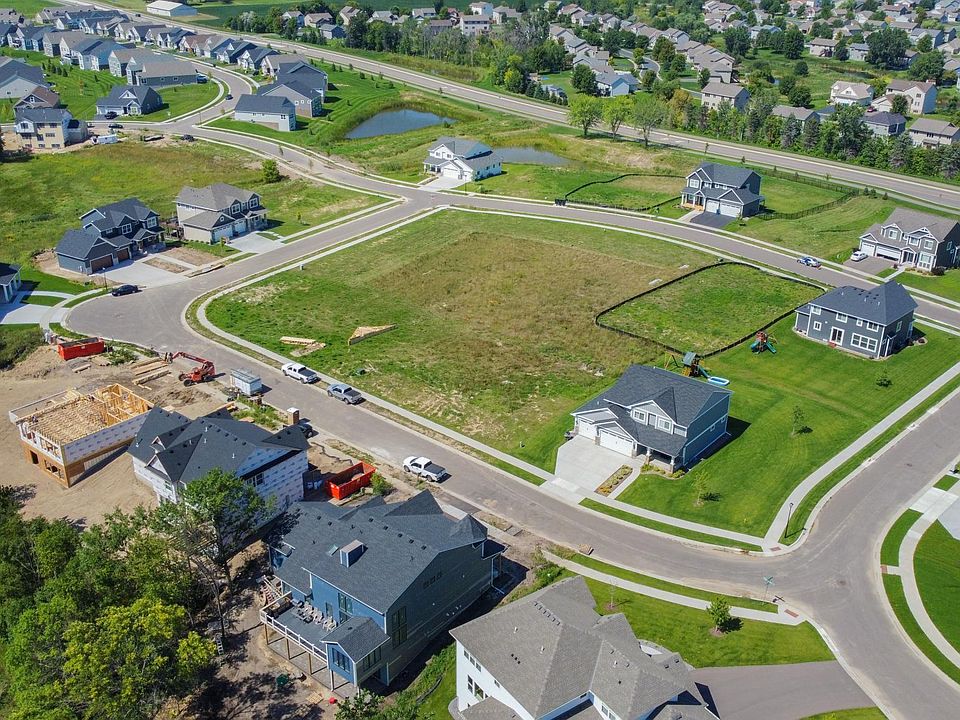 1st image of 6943 Lakewood Ct NE