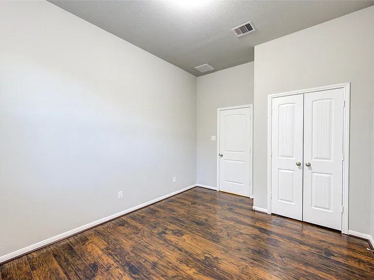 5314 Silver Ledge Dr — Photo 40
