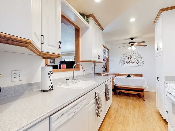 5th image of 11744 Gayview Dr