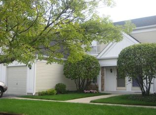 1255 Longacre Ln, Wheeling, IL 60090