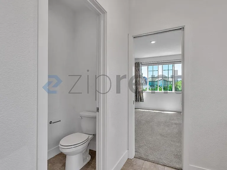 1483 S Barker St — Photo 30