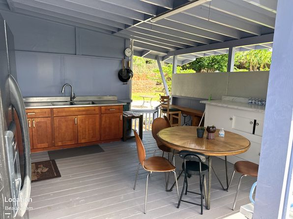 99-715 Kealaluina Dr #B, Aiea, HI 96701