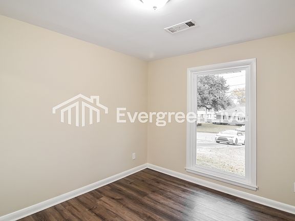 5th image of 515 Chatsworth Dr