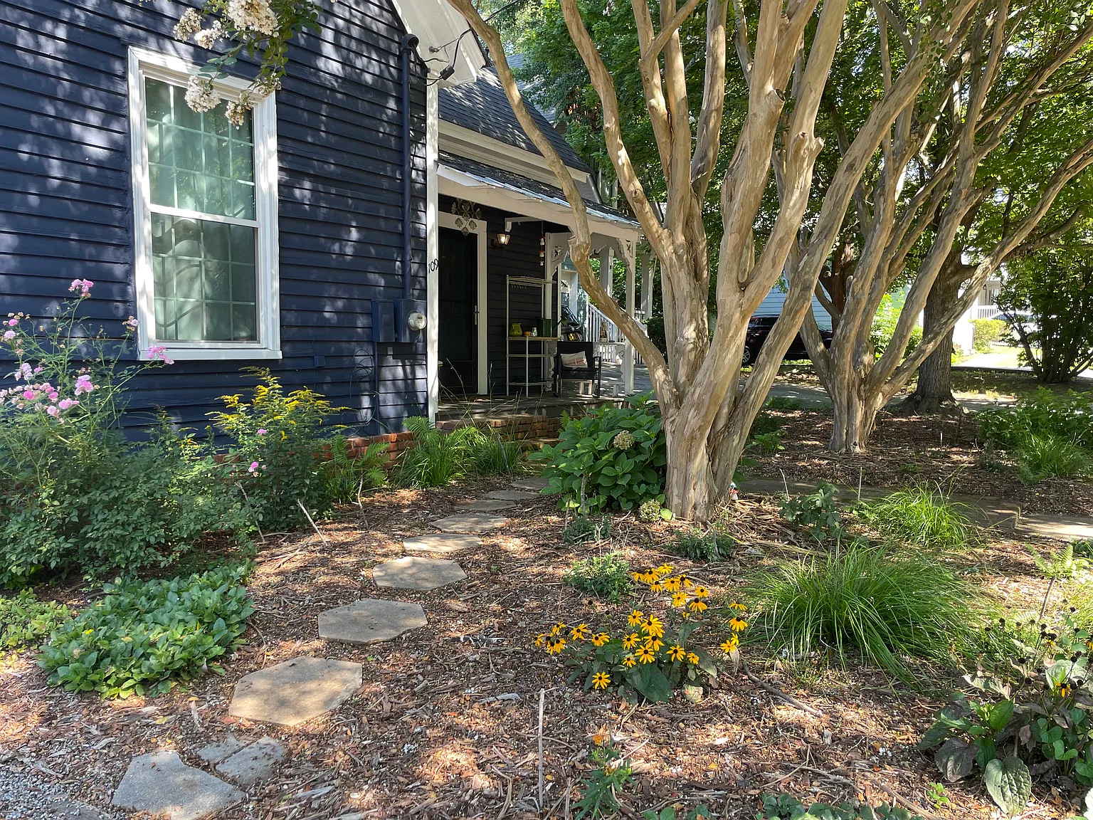 2 bed, 825 sqft, $2,250 — Photo 3