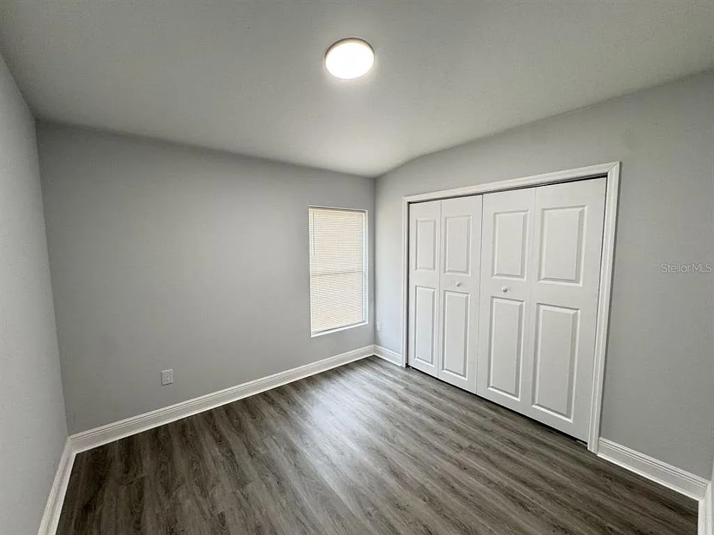 3 bed, 2.0 bath, 999 sqft, $1,697 — Photo 4