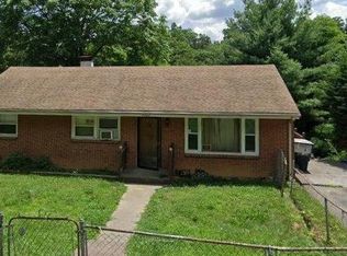 4902 Autumn Ln NW, Roanoke, VA 24017