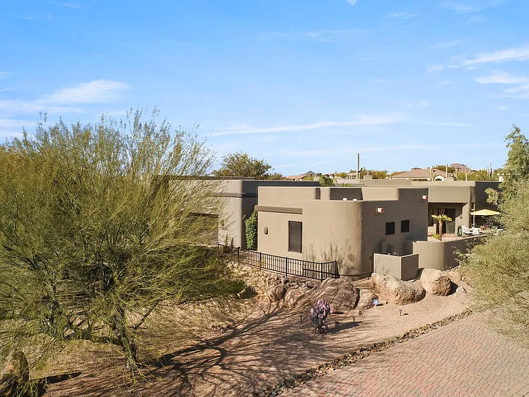 11362 E Dale Ln — Photo 73