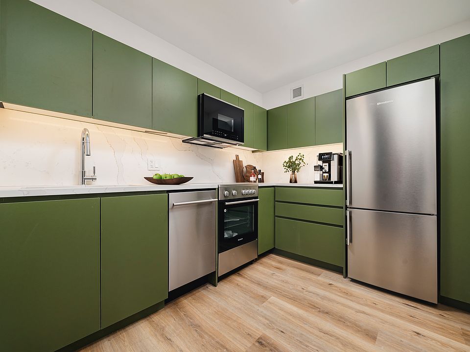 1st image of 619 Throop Ave #3T