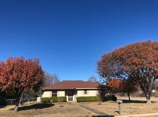 1200 Davis St, Cleburne, TX 76033