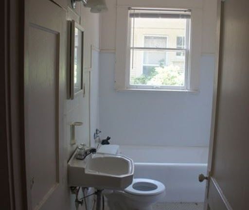 4th image of 2412 Pinehurst Blvd APT 2