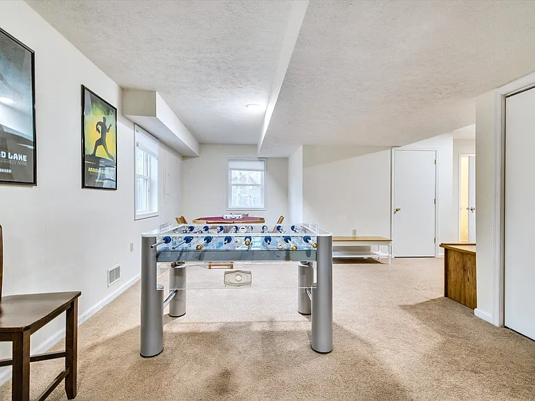 309 Stroud Ct — Photo 26