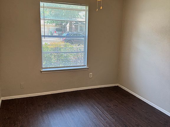 5th image of 1603 Natches Dr