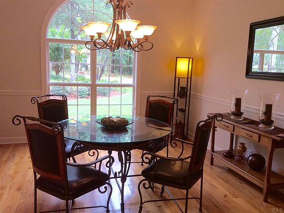 3rd image of 3431 River Gardens Cir