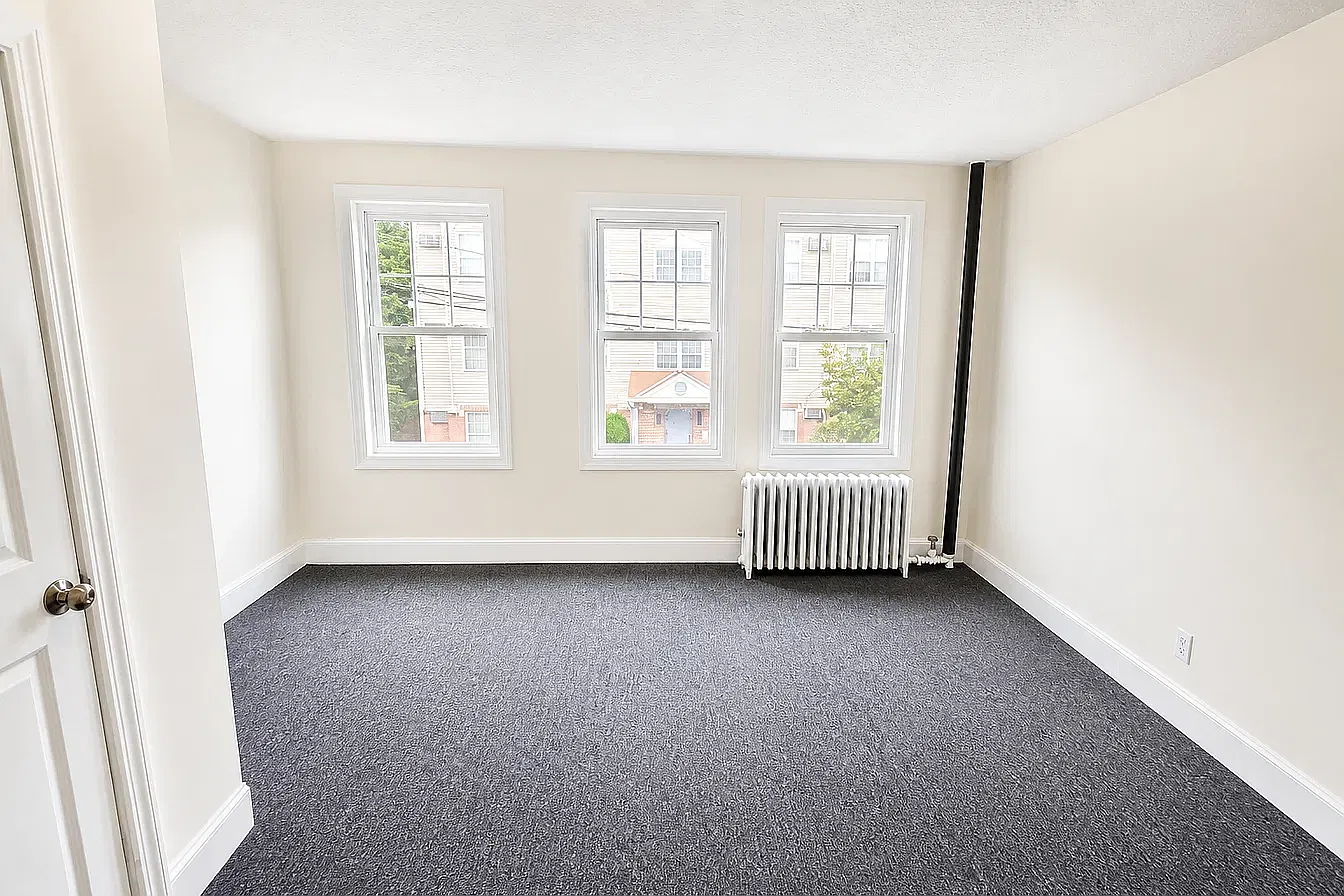 2 bed, 600 sqft, $1,930 — Photo 4