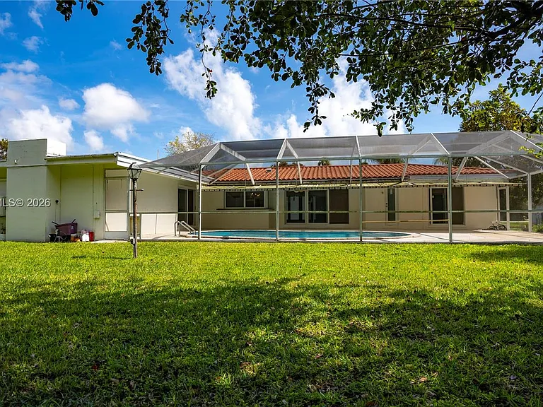 15340 SW 85th Ave — Photo 47