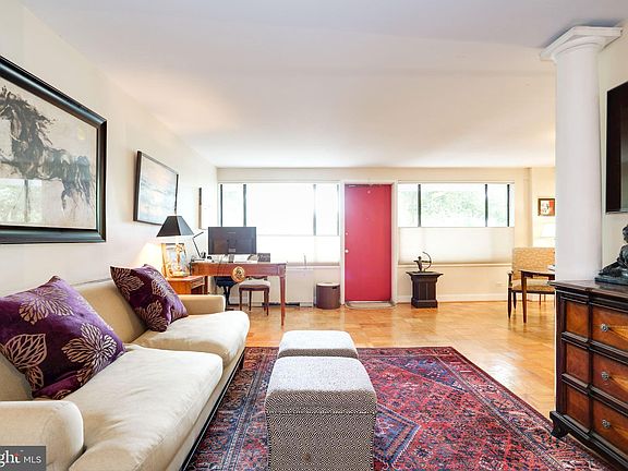 3rd image of 4501 Arlington Blvd APT 113