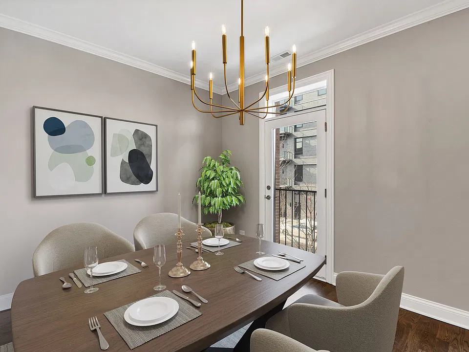 3x2RR - Dining Area
