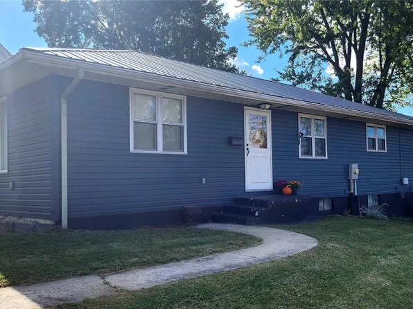 325 Van Zant St, Chester, IL 62233