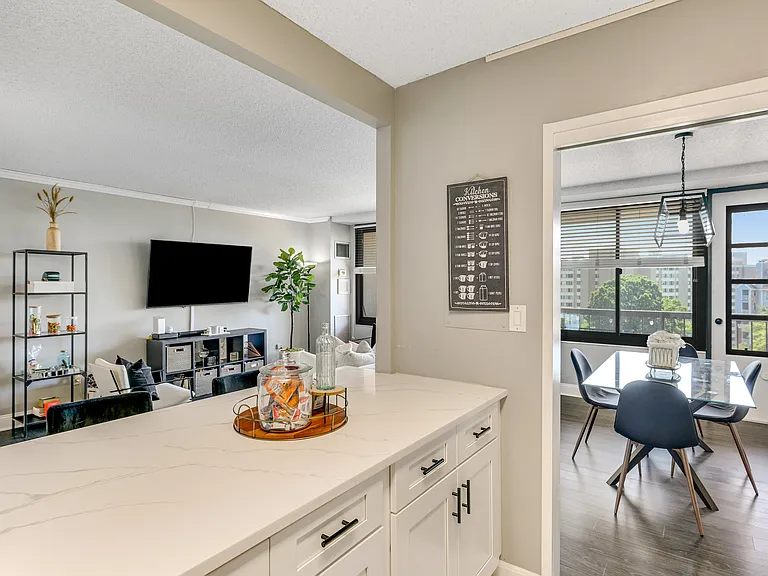5500 Holmes Run Pkwy #510 — Photo 12