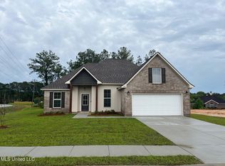 7201 Pencarrow Cir, Ocean Springs, MS 39564