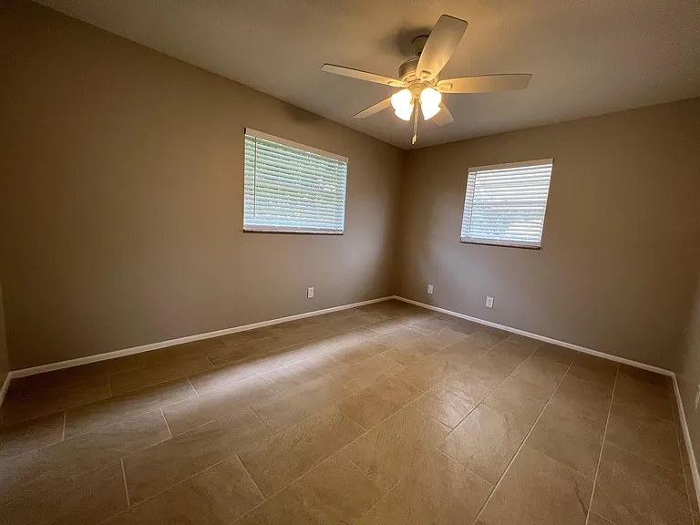 1887 Breezy Ln — Photo 8