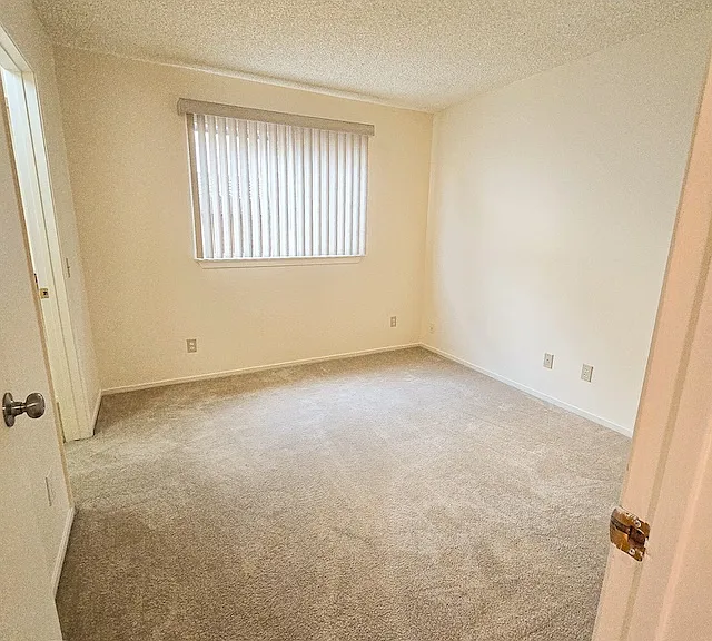5322 W Sussex Way — Photo 8
