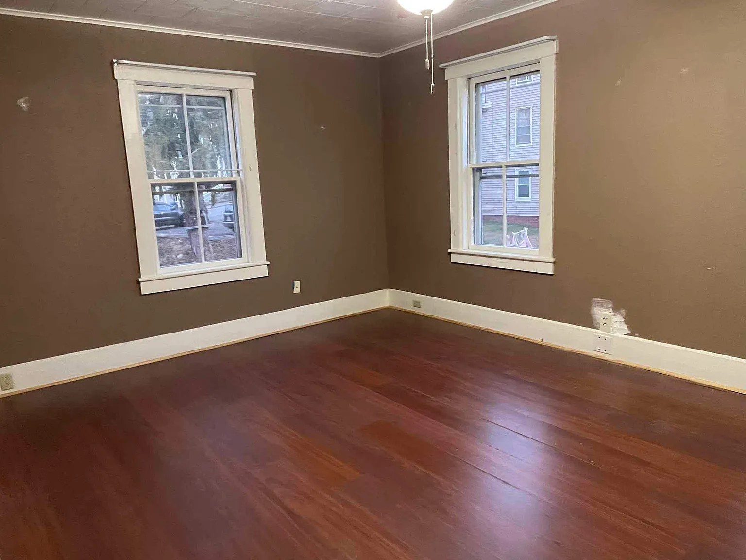 3 bed, 1000 sqft, $1,975 — Photo 4