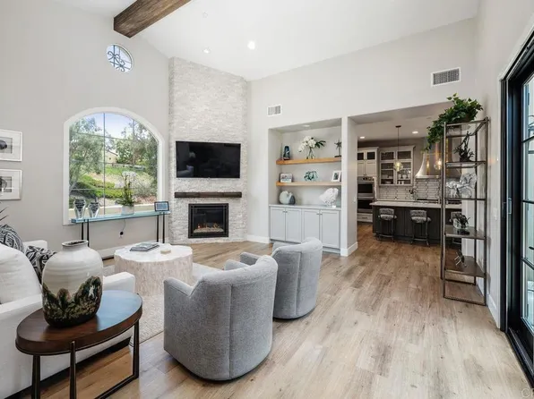 8126 Santaluz Village Grn N, San Diego, CA 92127