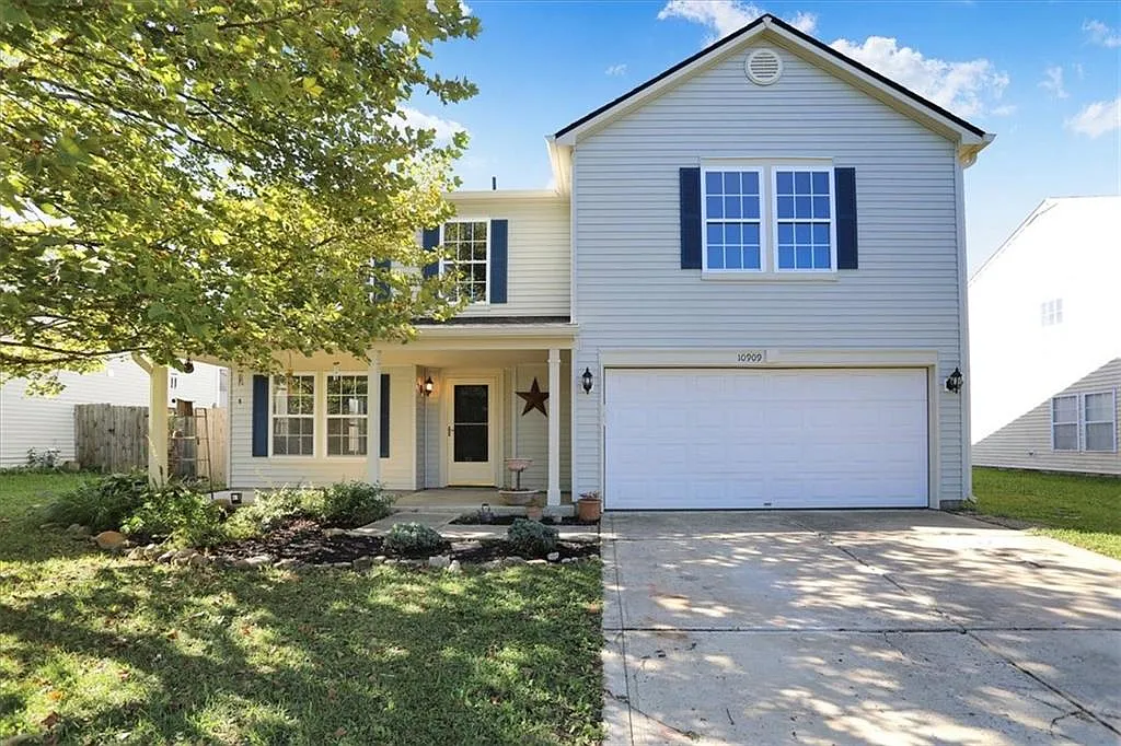 10909 Firefly Cir photo 1