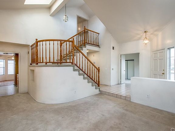 5th image of 12409 Brewster Dr