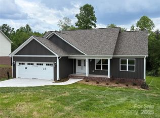 59 Browning Dr, Taylorsville, NC 28681
