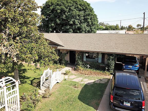4th image of 97 E Linda Ln