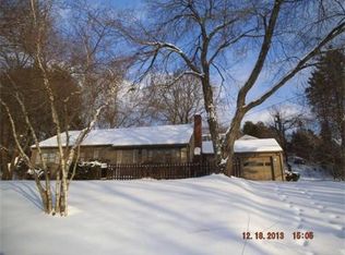 67 Meadow Rd, East Longmeadow, MA 01028