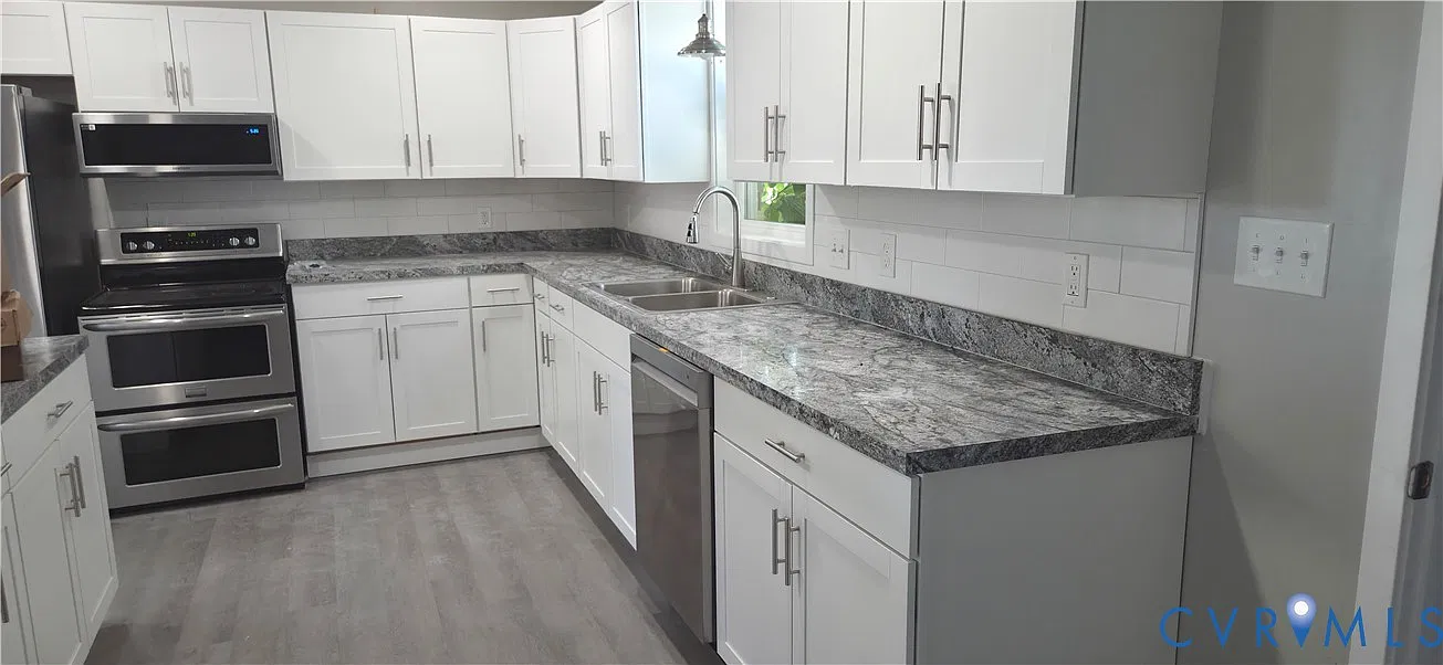 3 bed, 2.5 bath, 1918 sqft, $2,000 — Photo 4