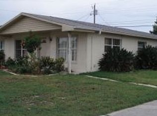 2392 Lakeview Dr, Melbourne, FL 32935