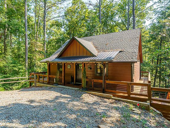 4th image of 681 Catawba Cir