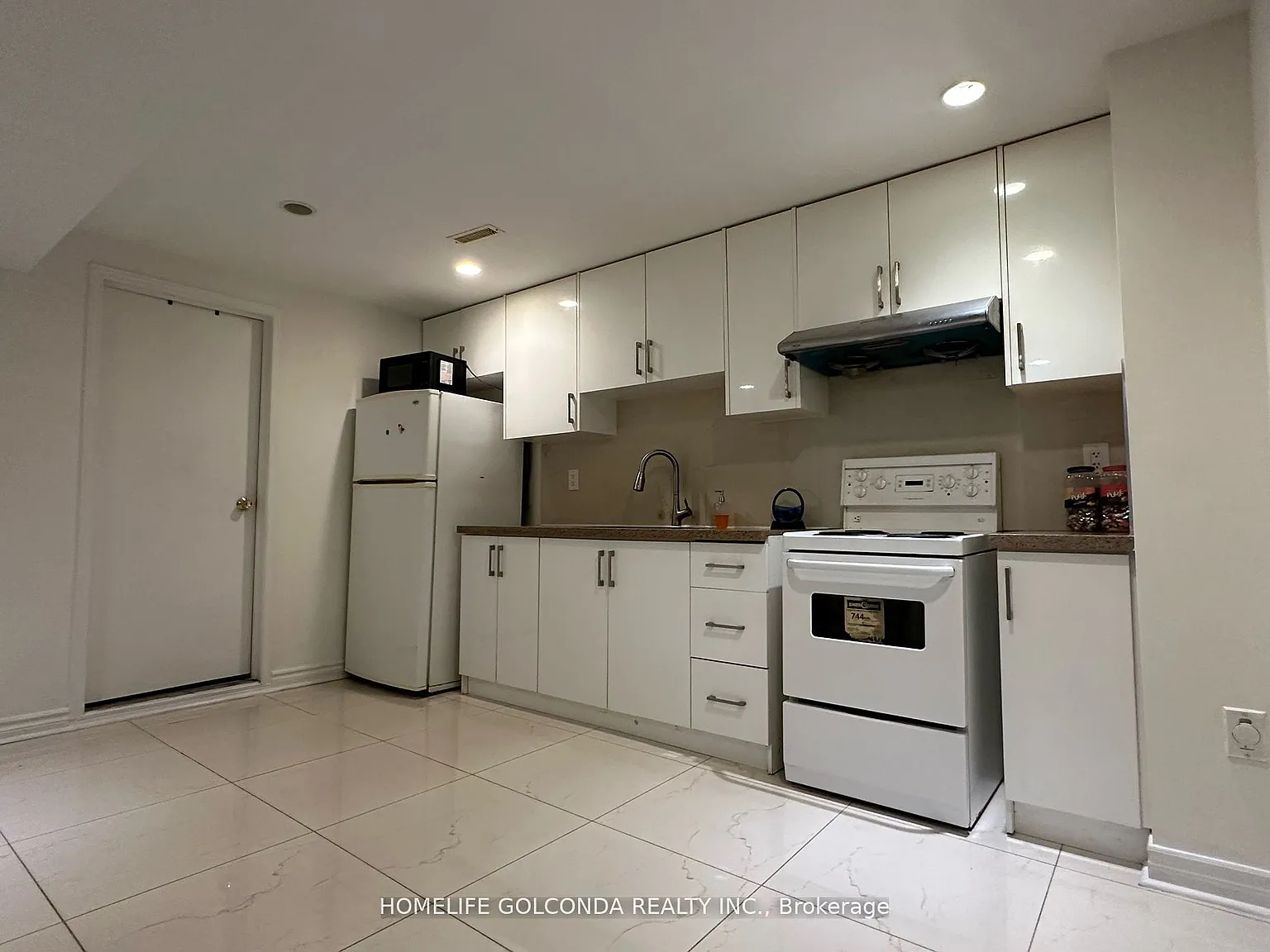 2 bed, $1,499 — Photo 2