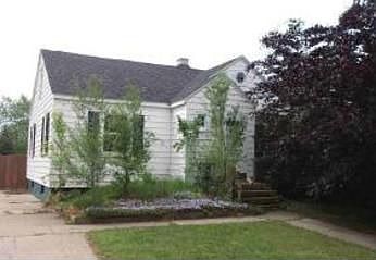 1st image of 790 Bungalow St SW