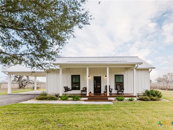 3353 Old Gonzales Rd, Cuero, TX 77954