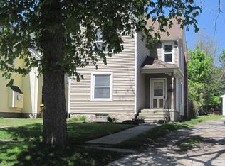 216 W Scott St, Grand Ledge, MI 48837