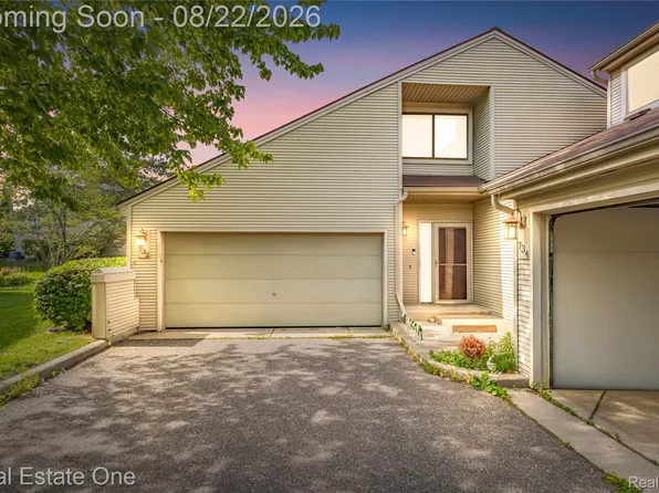 732 Hamilton Ct, Rochester, MI 48307