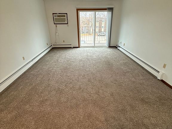 4th image of 1506 10th Ave NE #24