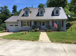 164 Burdette Ln, Elkview, WV 25071