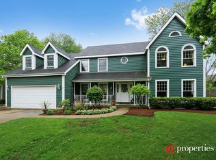 1655 Cass Ave, Libertyville, IL 60048