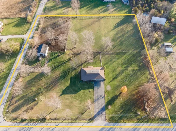 3541 E Danne Rd, Crete, IL 60417